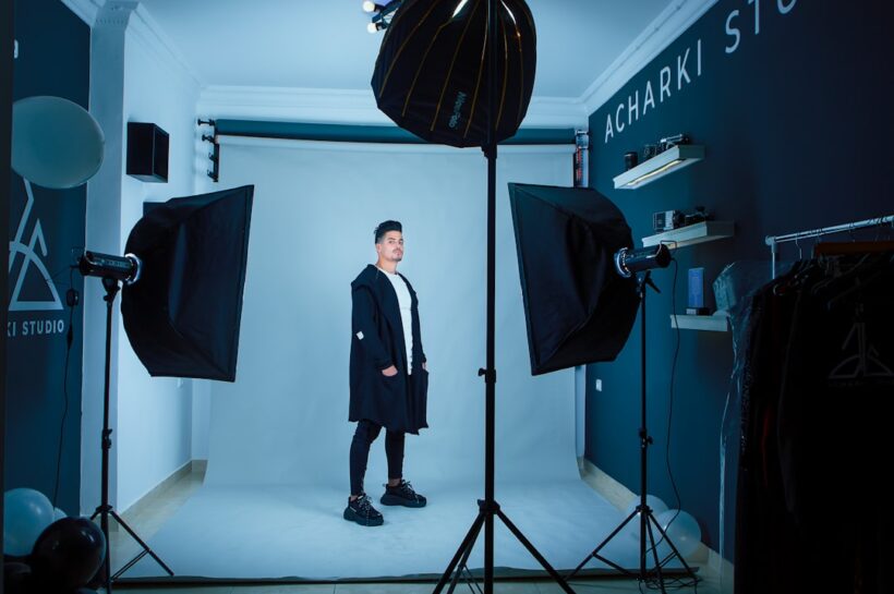 Quiet luxury outfits with neutral tailoring, refined textures, and polished accessories
